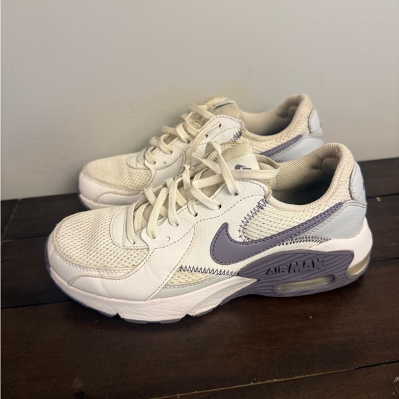 Nike Shoes - Nike Air Max white & Lavender Sneakers Women’s Size 6